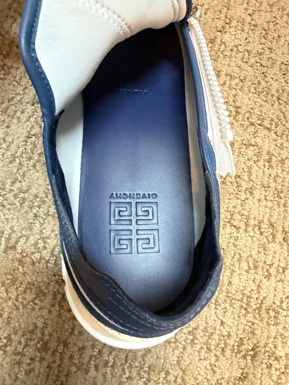 Givenchy Men's Spectre runner sneakers in synthetic leather and suede - Size 44 - Picture 12 of 16